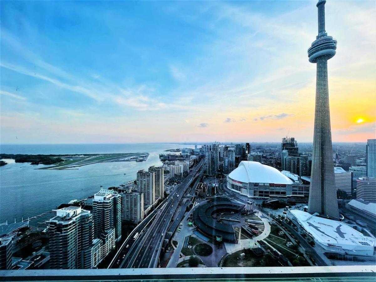 New Milliondollarview49thfloor Cn Tower Apartment *